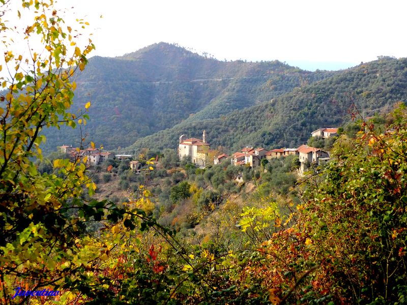 Berzi (commune de Baiardo) (Imperia, Liguria)