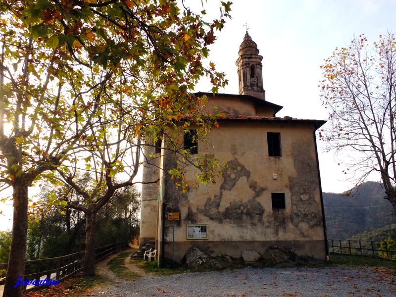Berzi (commune de Baiardo) (Imperia, Liguria)