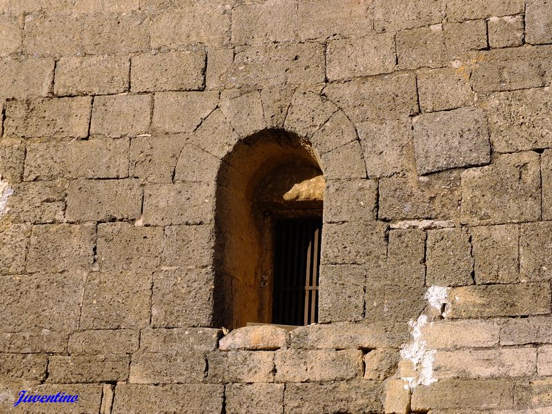 Chapelle Saint-Caprais à Castillon-du-Gard