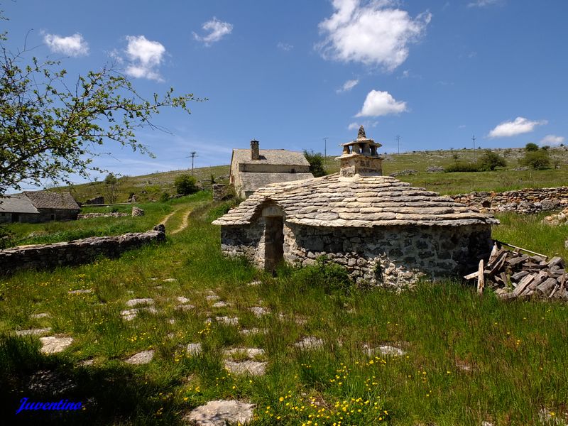 Le Villaret sur le Causse Méjan