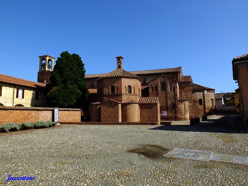 Basilica di Santa Maria Maggiore et Battistero di San Giovanni ad Fontes (Lomello)