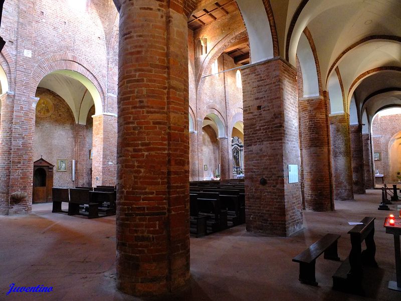 Basilica di Santa Maria Maggiore et Battistero di San Giovanni ad Fontes (Lomello)