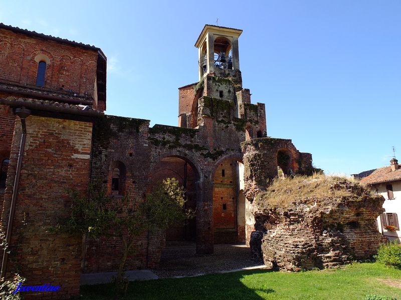 Basilica di Santa Maria Maggiore et Battistero di San Giovanni ad Fontes (Lomello)