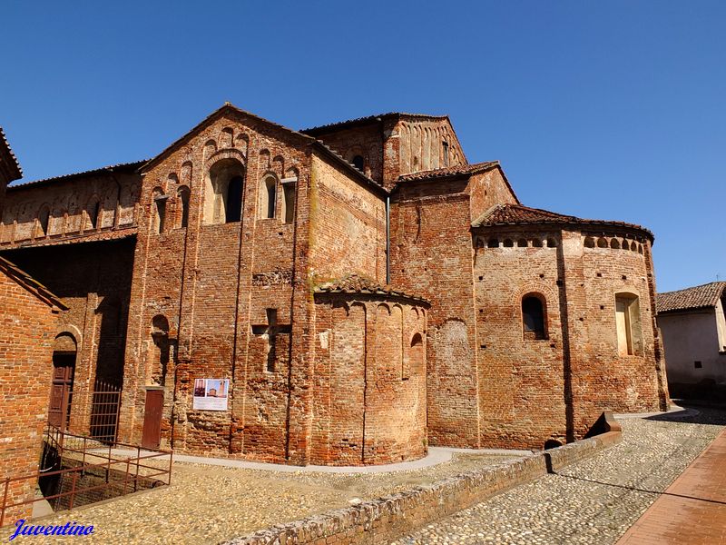 Basilica di Santa Maria Maggiore et Battistero di San Giovanni ad Fontes (Lomello)