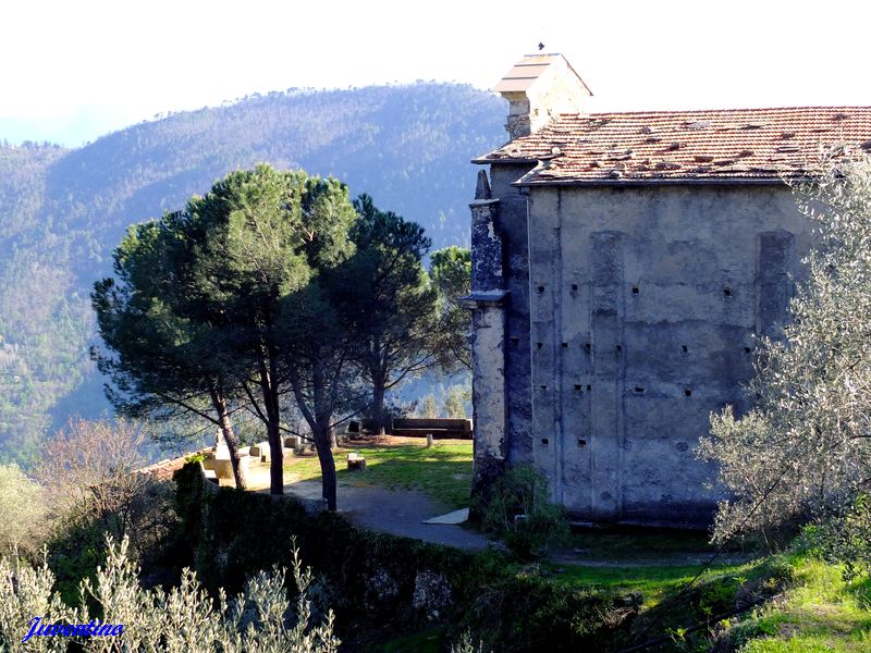 Madonna di Passoscio, Pigna