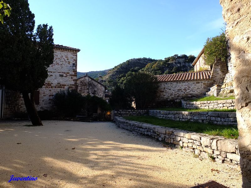 Naves (Ardèche)