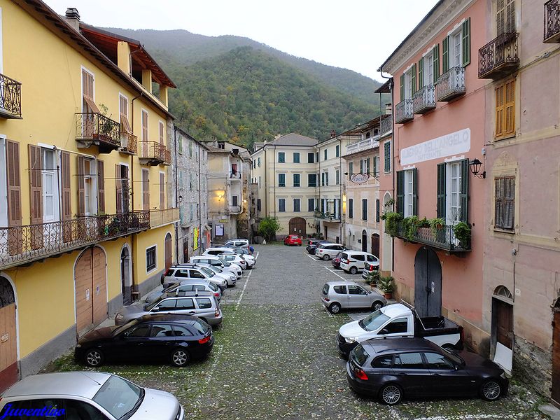 Pieve di Teco (Imperia, Liguria)