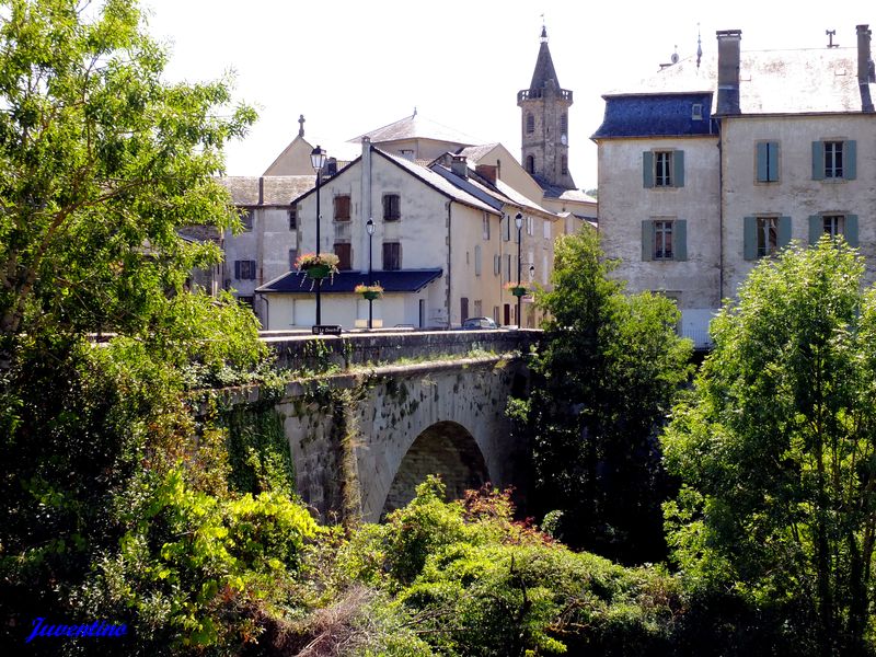 Pont Neuf de St-Jean-du-Bruel sur la Dourbie