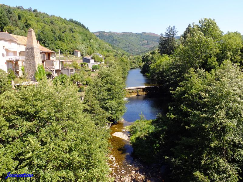 Pont Neuf de St-Jean-du-Bruel sur la Dourbie