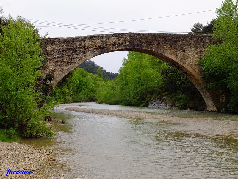 Pont St-Michel à Entrechaux