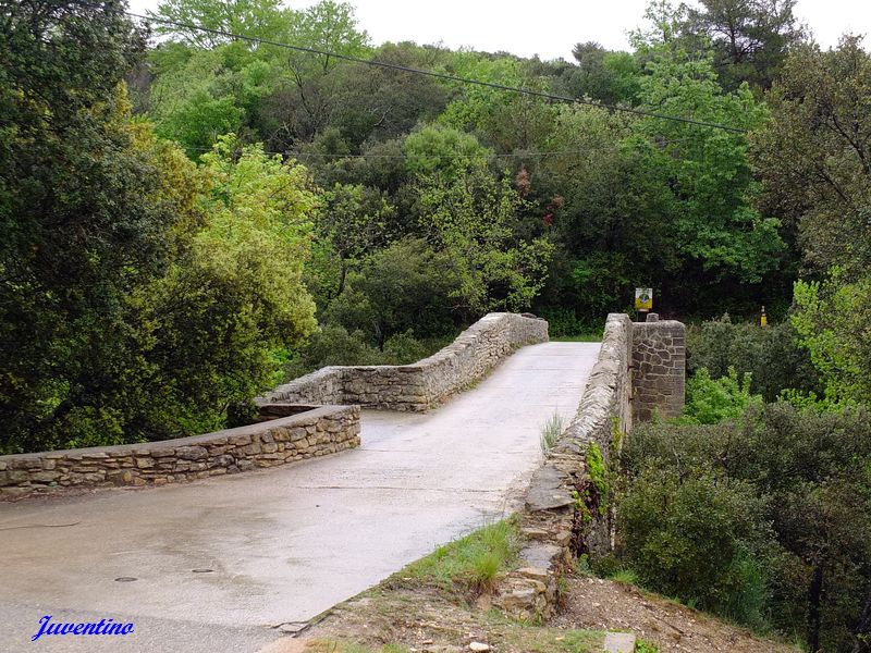 Pont St-Michel à Entrechaux