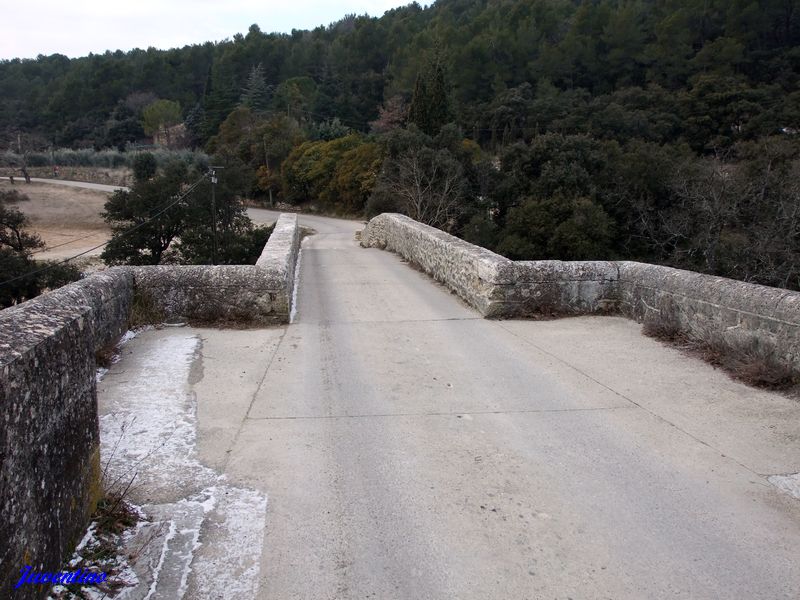 Pont St-Michel à Entrechaux