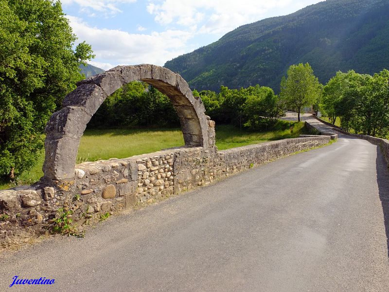 Pont de Quézac sur le Tarn