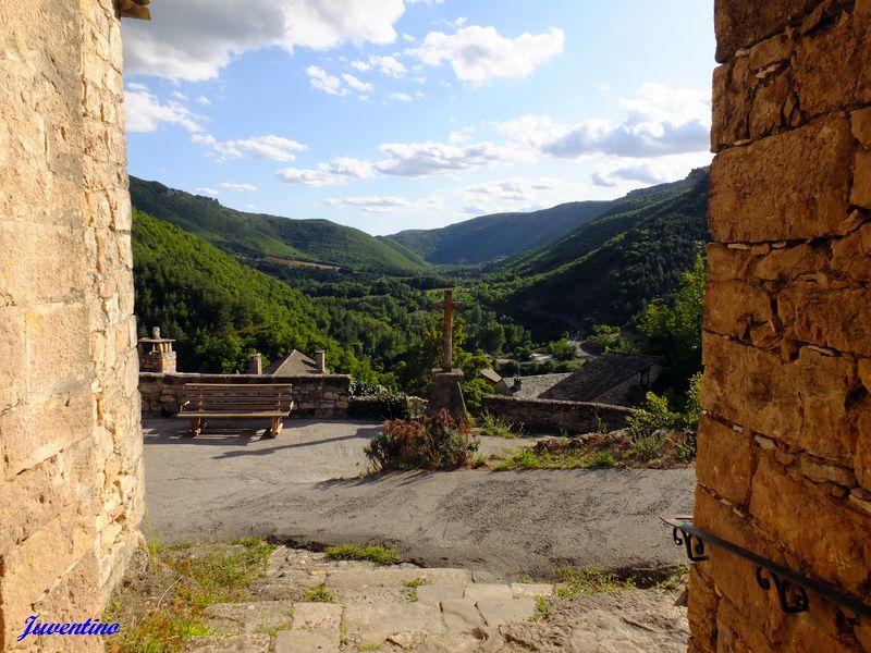 Saint-Etienne de Cantobre (Nant, Aveyron)