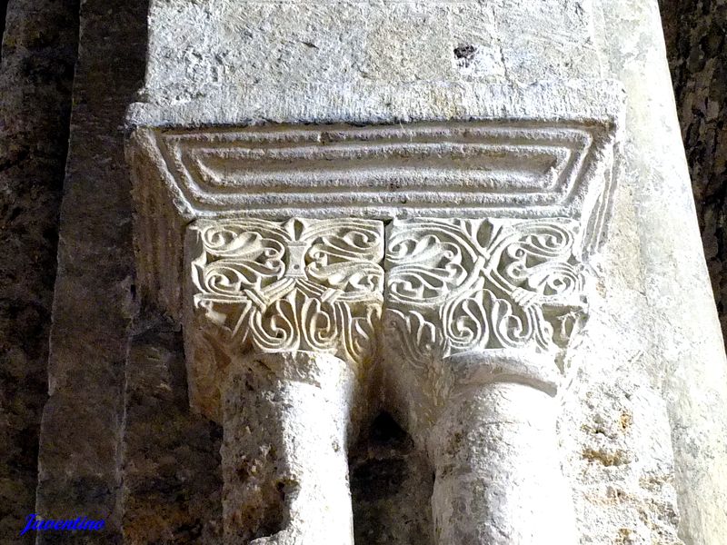 Abbatiale Saint-Pierre de Nant (Aveyron)