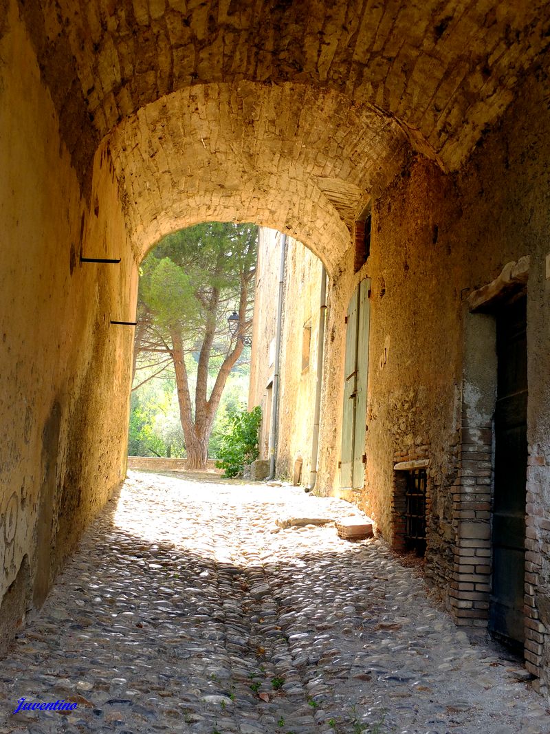 Chiesa di Sant'Alessandro et Casotto de Conscente