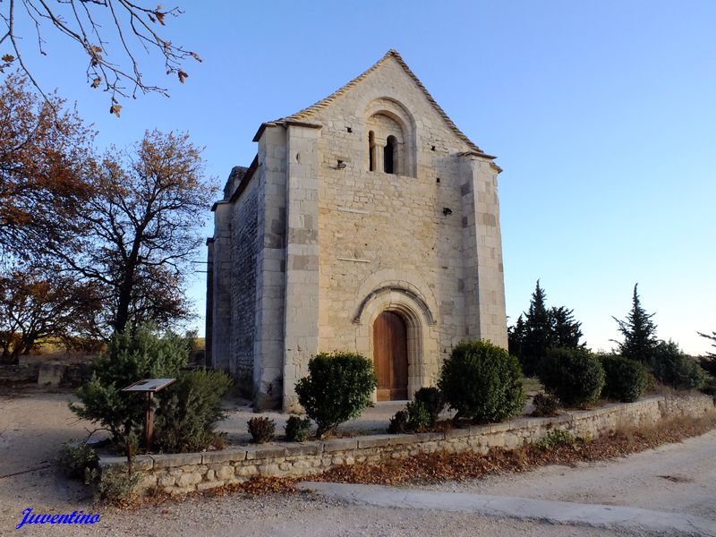 Chapelle St-Etienne de la Clastre à St-Hilaire-d'Ozilhan