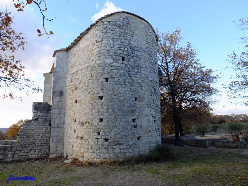 Chapelle St-Etienne de la Clastre à St-Hilaire-d'Ozilhan