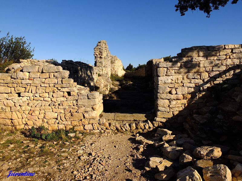 Chapelle St-Jean de Rouzigue à Laudun-l'Ardoise