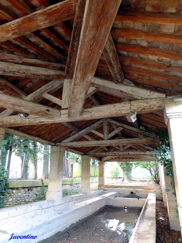 St-Laurent-des-Arbres (Gard) St-Laurent-des-Arbres (Gard)