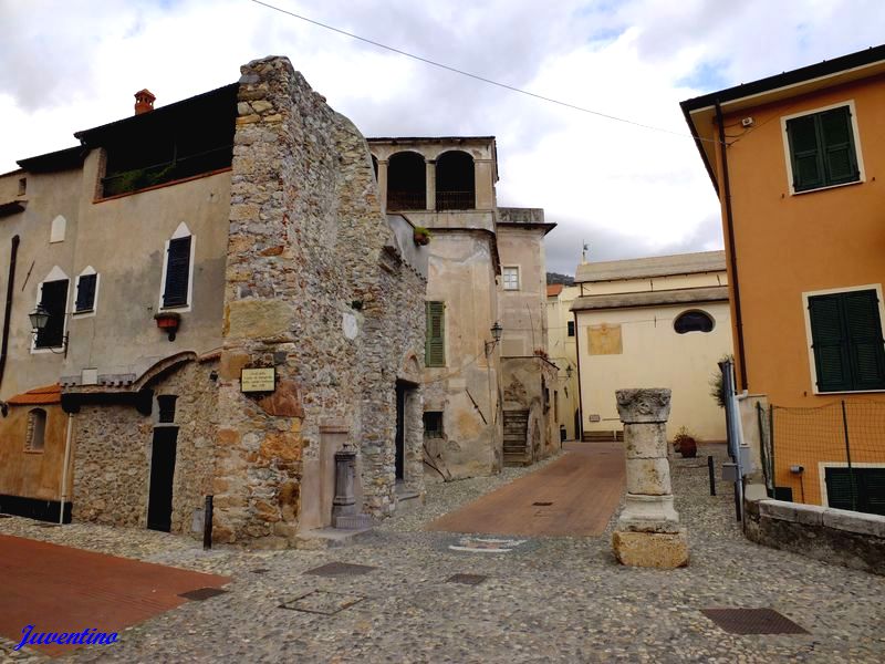 Toirano (Savona, Liguria)