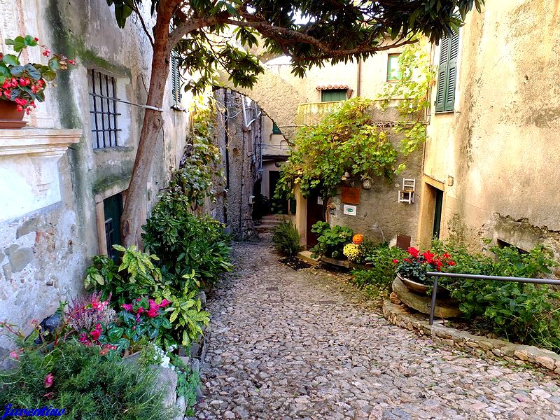 Verezzi (Borgio Verezzi) (Savona, Liguria)