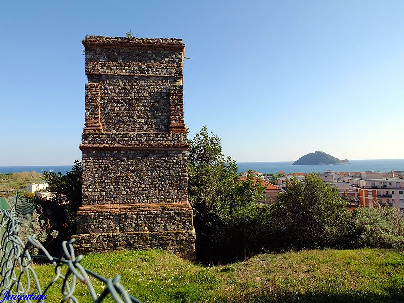 Via Iulia Augusta entre Alassio et Albenga