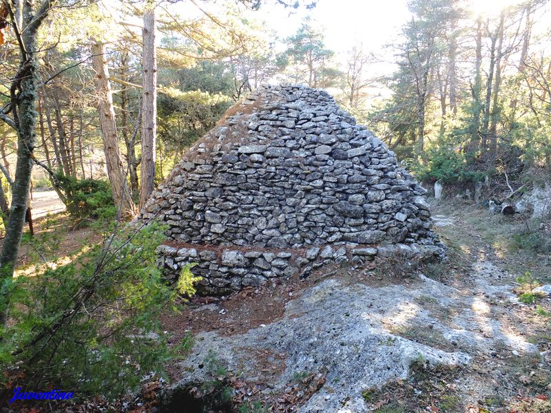 Aiguier de Barralié (St-Saturnin-lès-Apt)