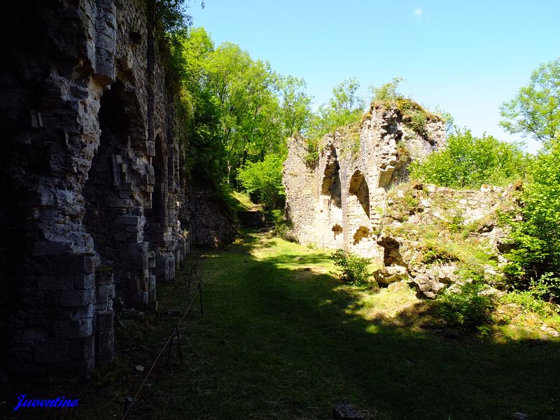 Notre-Dame de Laval à Peyrusse-le-Roc